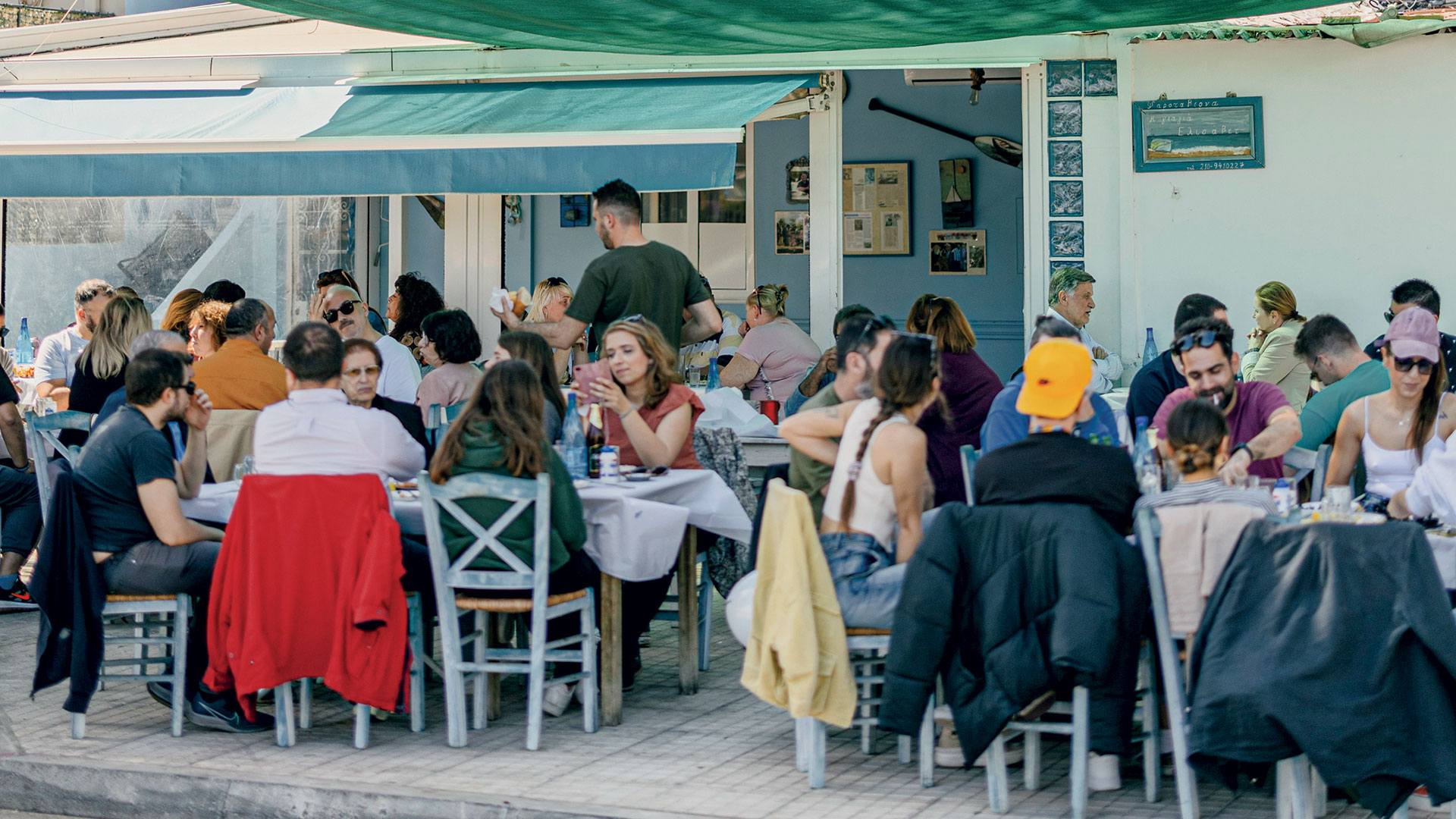 Στις Τζιτζιφιές, για νόστιμους ψαρομεζέδες και γλυκιά νοσταλγία