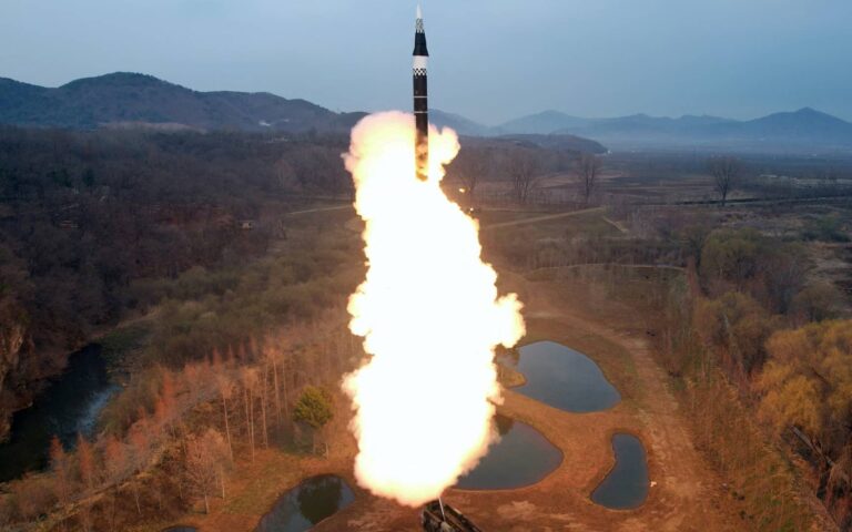 Η Βόρεια Κορέα εκτόξευσε πύραυλο – Συναγερμός στην Ιαπωνία