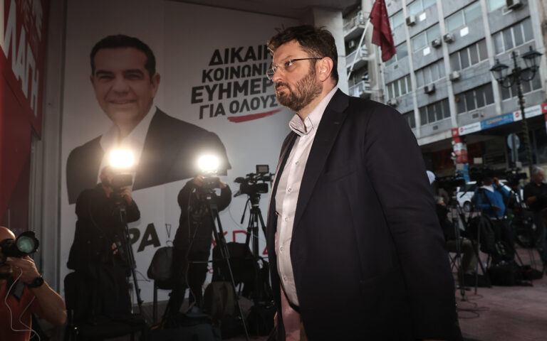 Ζαχαριάδης: Ο Σπηλιωτόπουλος δεν είναι στέλεχος του ΣΥΡΙΖΑ – Προσβλητικές οι δηλώσεις Αντώναρου και Οικονόμου