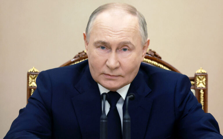 Οι πρώτες δηλώσεις Πούτιν μετά την αλλαγή ηγεσίας στο υπ. Αμυνας – «Γιατί επέλεξα τον Μπελούσοφ»