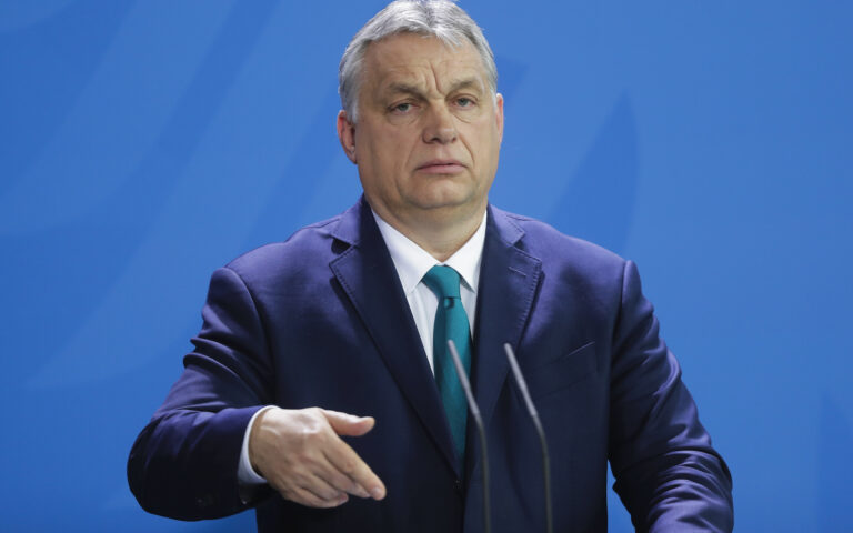 Ο Ορμπαν θέλει να επαναδιαπραγματευτεί τη συμμετοχή της Ουγγαρίας στο ΝΑΤΟ