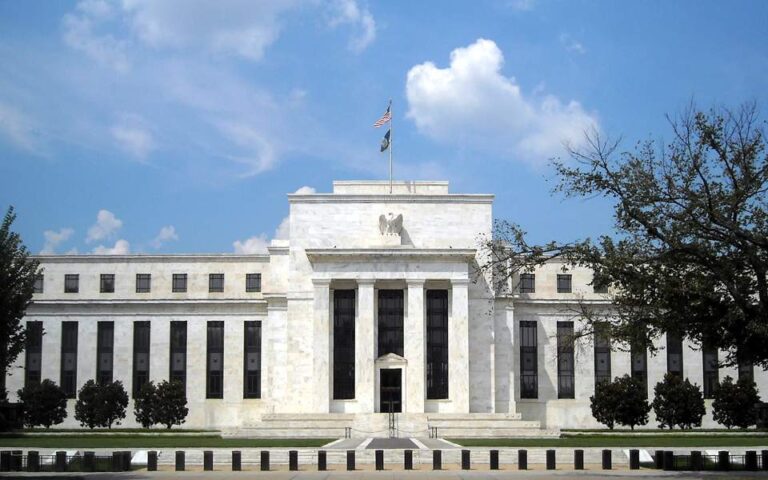 Τα σενάρια της Fed προκαλούν σύγχυση