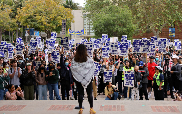 Πανεπιστήμιο Καλιφόρνιας: Ακαδημαϊκοί απεργούν στηρίζοντας τις διαμαρτυρίες για τη Γάζα