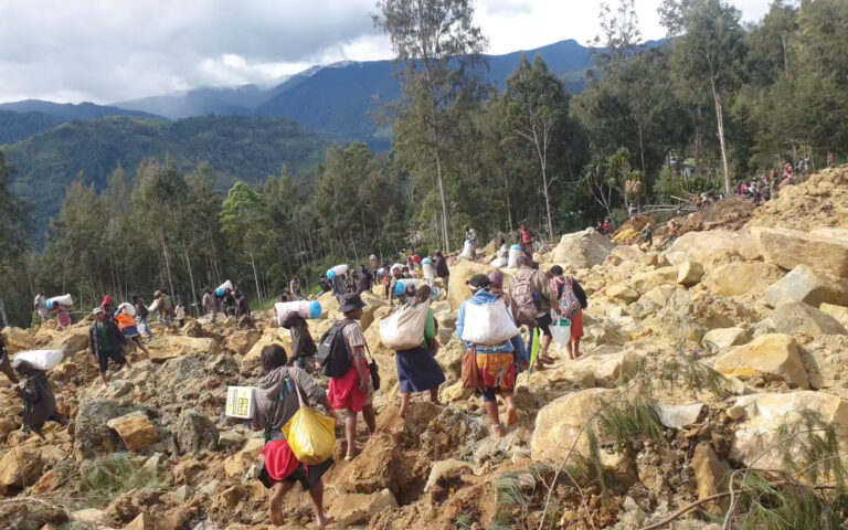 Φόβοι για 670 νεκρούς από την κατολίσθηση στην Παπούα Νέα Γουινέα
