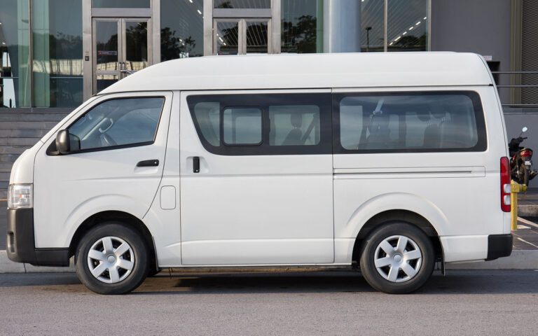 ΣτΕ: «Πράσινο φως» για mini bus «ταξί»