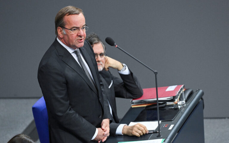 Γερμανία: «Να είμαστε έτοιμοι για πόλεμο ως το 2029», λέει ο υπουργός Αμυνας
