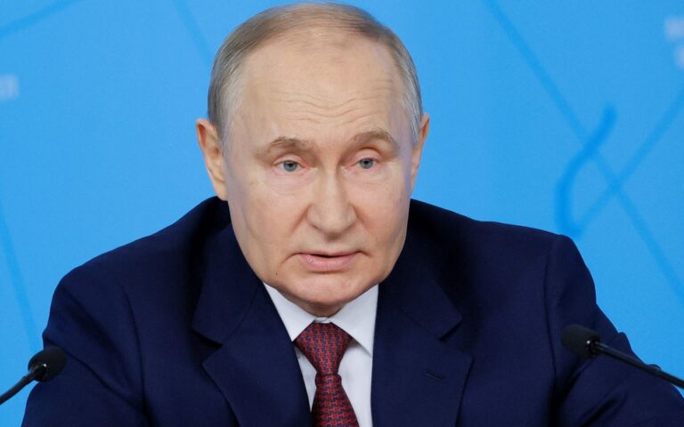 Ρωσία: Ο Πούτιν απομακρύνει τους υφυπουργούς Aμυνας και διορίζει συγγενή του