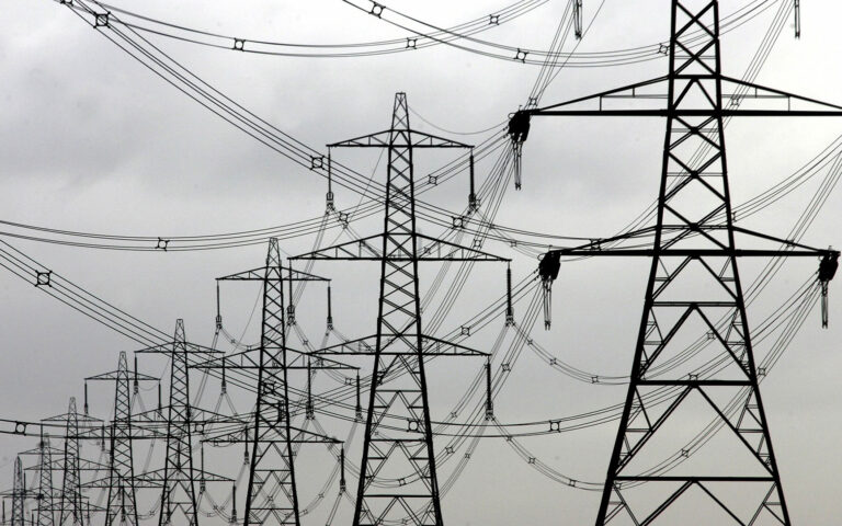 Στα «δίχτυα» του ΔΕΔΔΗΕ περισσότεροι κλέφτες ρεύματος