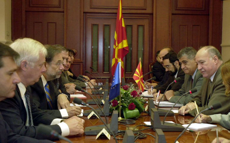 Βόρεια Μακεδονία: Απεβίωσε ο πρώτος πρόεδρος της Βουλής της χώρας, Στόγιαν Aντοφ