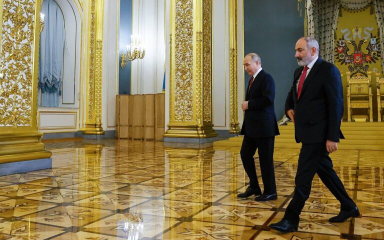 Politico: Πώς ο Πούτιν έχασε την Αρμενία λόγω μιας «βαριάς προδοσίας»