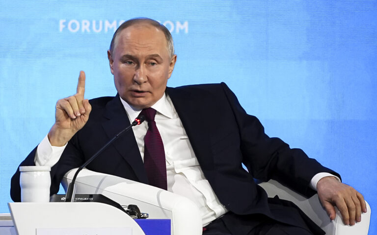 Πούτιν: Δεν χρειάζονται πυρηνικά για να νικήσουμε στην Ουκρανία