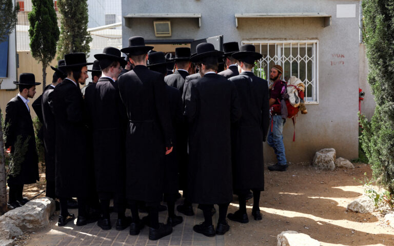 Ισραήλ: Στράτευση των υπερορθόδοξων εβραίων με απόφαση δικαστηρίου – Νέοι κλυδωνισμοί στην κυβέρνηση