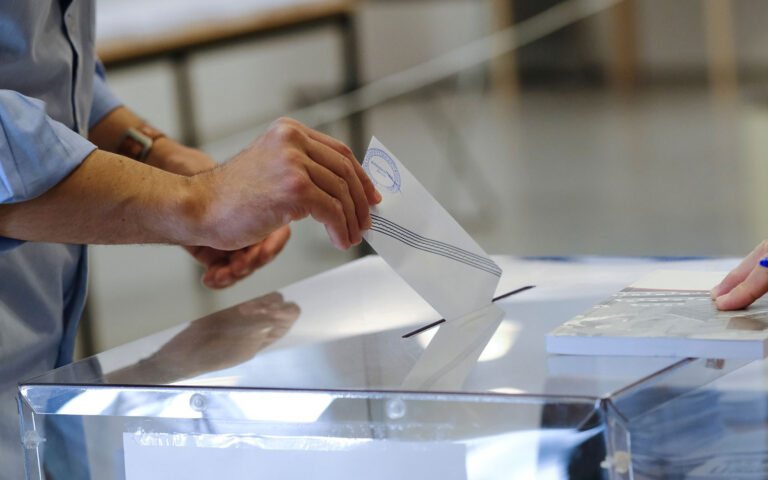 Ευρωεκλογές: Πού θα ψηφίσουν οι πολιτικοί αρχηγοί