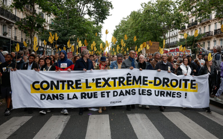 Εκτός νόμου ακροδεξιές και ακραίες ισλαμιστικές οργανώσεις στη Γαλλία τέσσερις ημέρες πριν από τις κάλπες