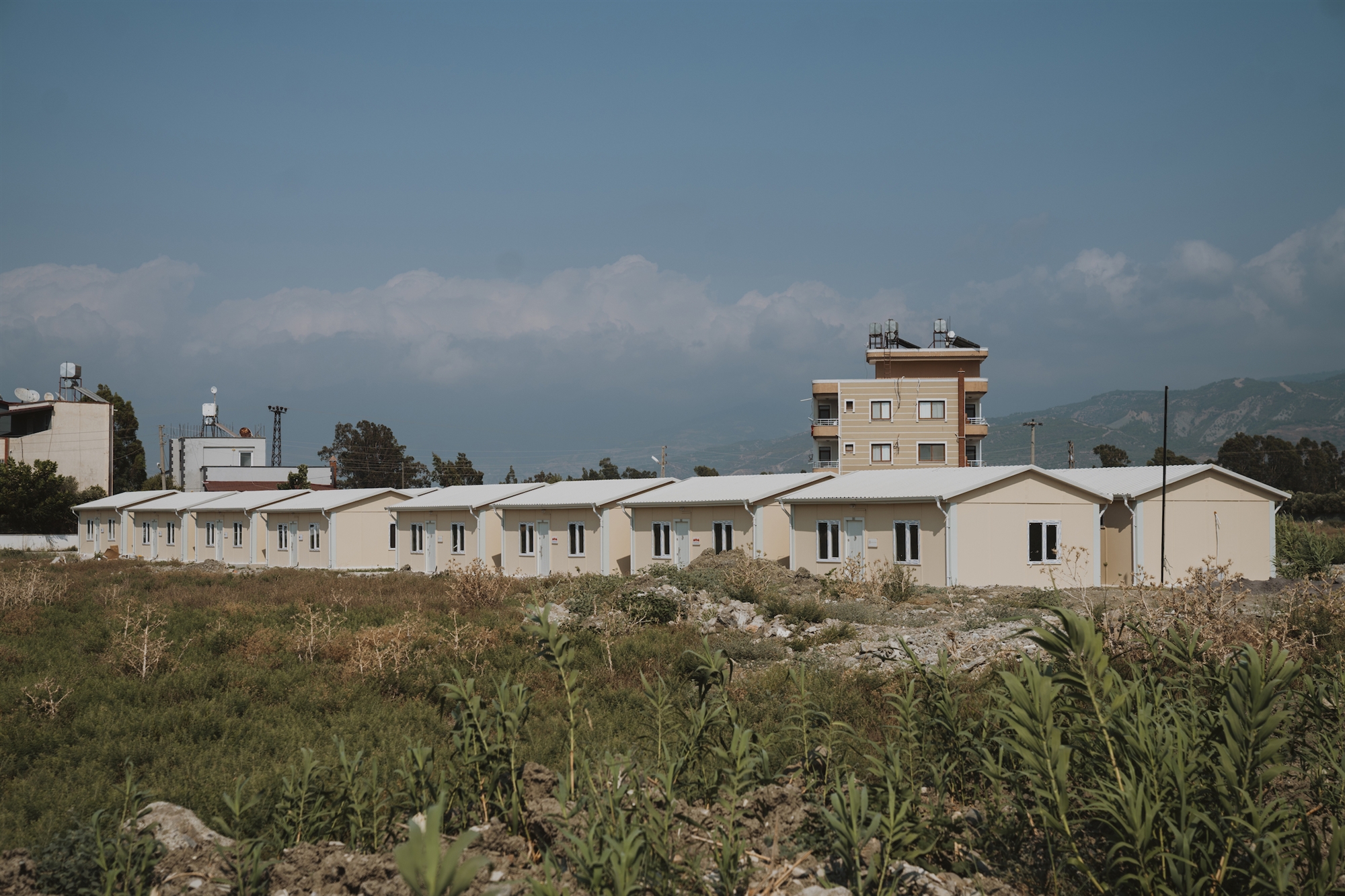 Παρέδωσαν σπίτια σε σεισμόπληκτες ελληνορθόδοξες οικογένειες της Τουρκίας-1