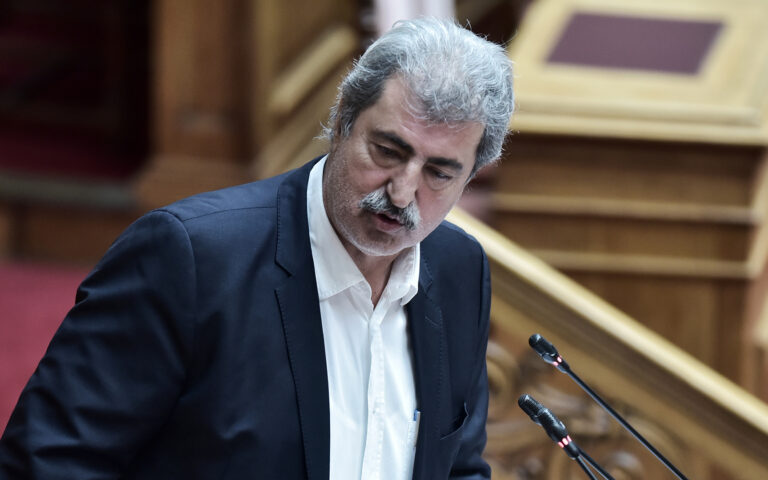 Βουλή: Λεκτική επίθεση Πολάκη σε συνεργάτιδα υπουργού – Αντέδρασε η Αθηνά Λινού