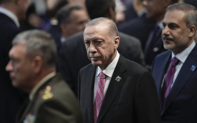 Ερντογάν: «Δεν θα γυρίσουμε την πλάτη μας στην Ανατολή για χάρη της Δύσης»