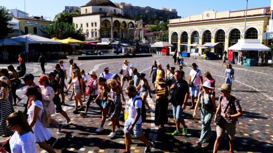 Τίποτα δεν σταματάει την επέλαση των τουριστών στην Ευρώπη