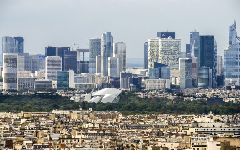 Οι γαλλικές επιχειρήσεις ανησυχούν για την οικονομία