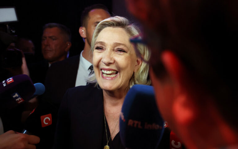 Γαλλικές εκλογές: Το στοίχημα του β΄ γύρου για Λεπέν και Μακρόν  – Αριστερά