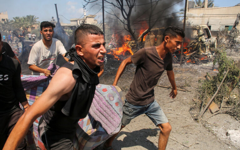 Τουλάχιστον 70 νεκροί και εκατοντάδες τραυματίες σε ισραηλινή επίθεση στη Χαν Γιουνίς