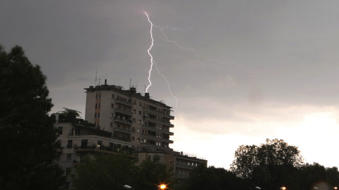 εκτακτο-δελτίο-της-εμυ-ερχονται-καται-563178613