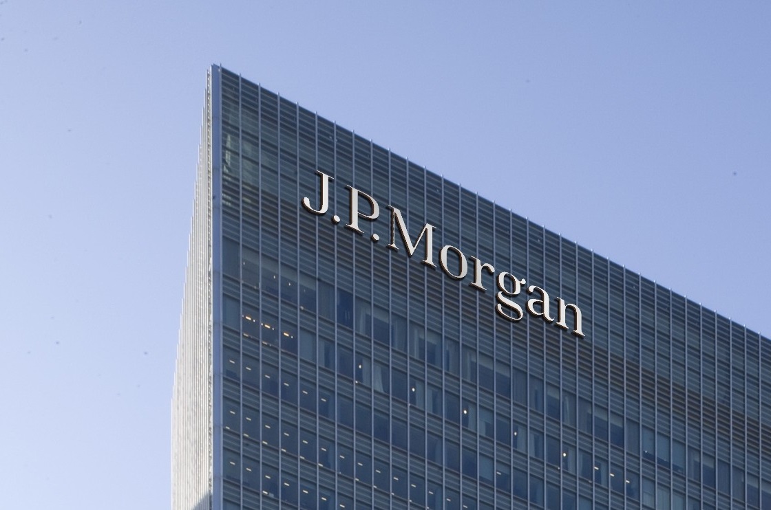 Τι «βλέπει» η JPMorgan για τις τράπεζες