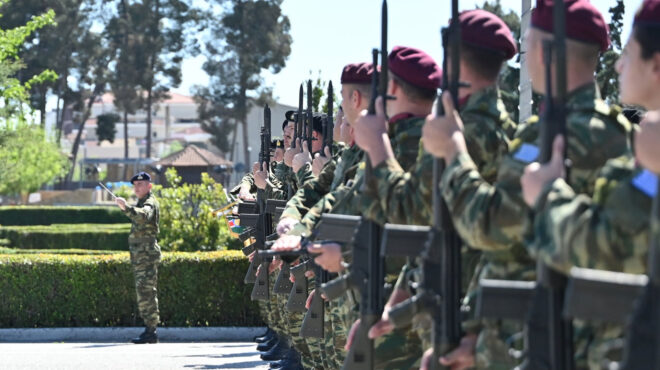 εντός-και-εκτός-ενας-τούρκος-στρατηγό-563213893