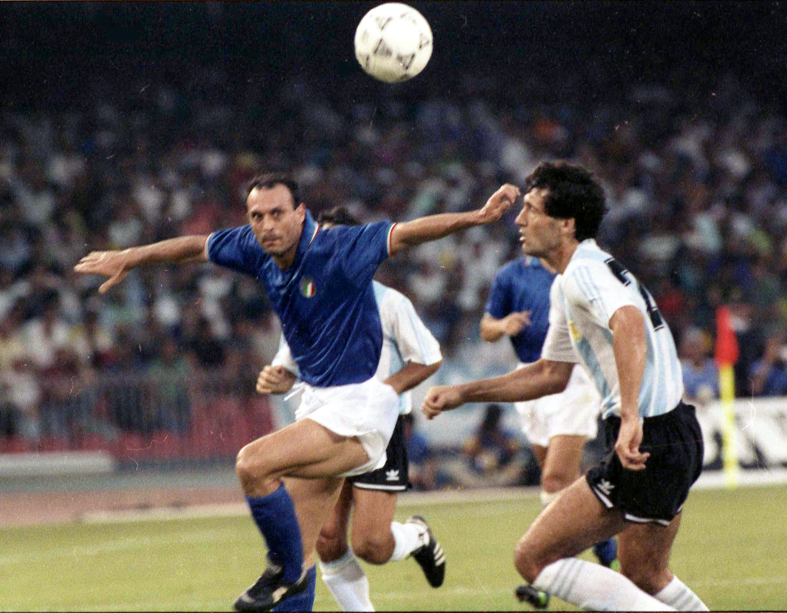 toto-schillaci-ενα-σύντομο-πέρασμα-από-τη-ζωή-και-τ-563226526