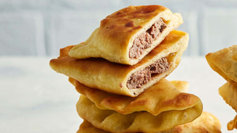 Μπουρέκι με κιμά από την Κριμαία (Cig Börek)