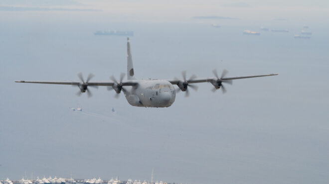 στη-βηρυτό-το-c-130-για-τον-επαναπατρισμό-ε-563252629