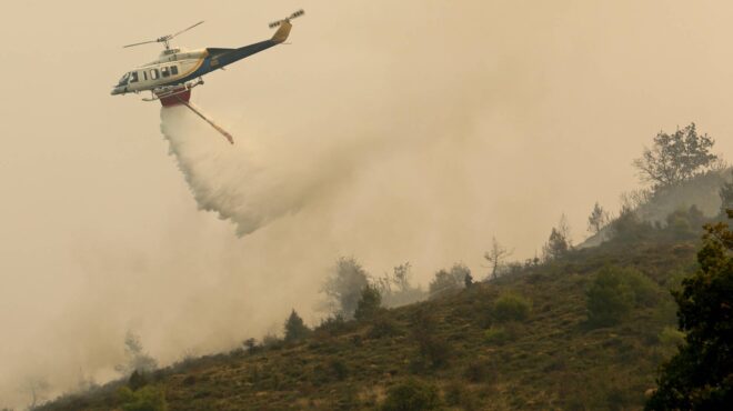 φωτιά-στο-ξυλόκαστρο-χωρίς-ενεργό-μέτ-563250496