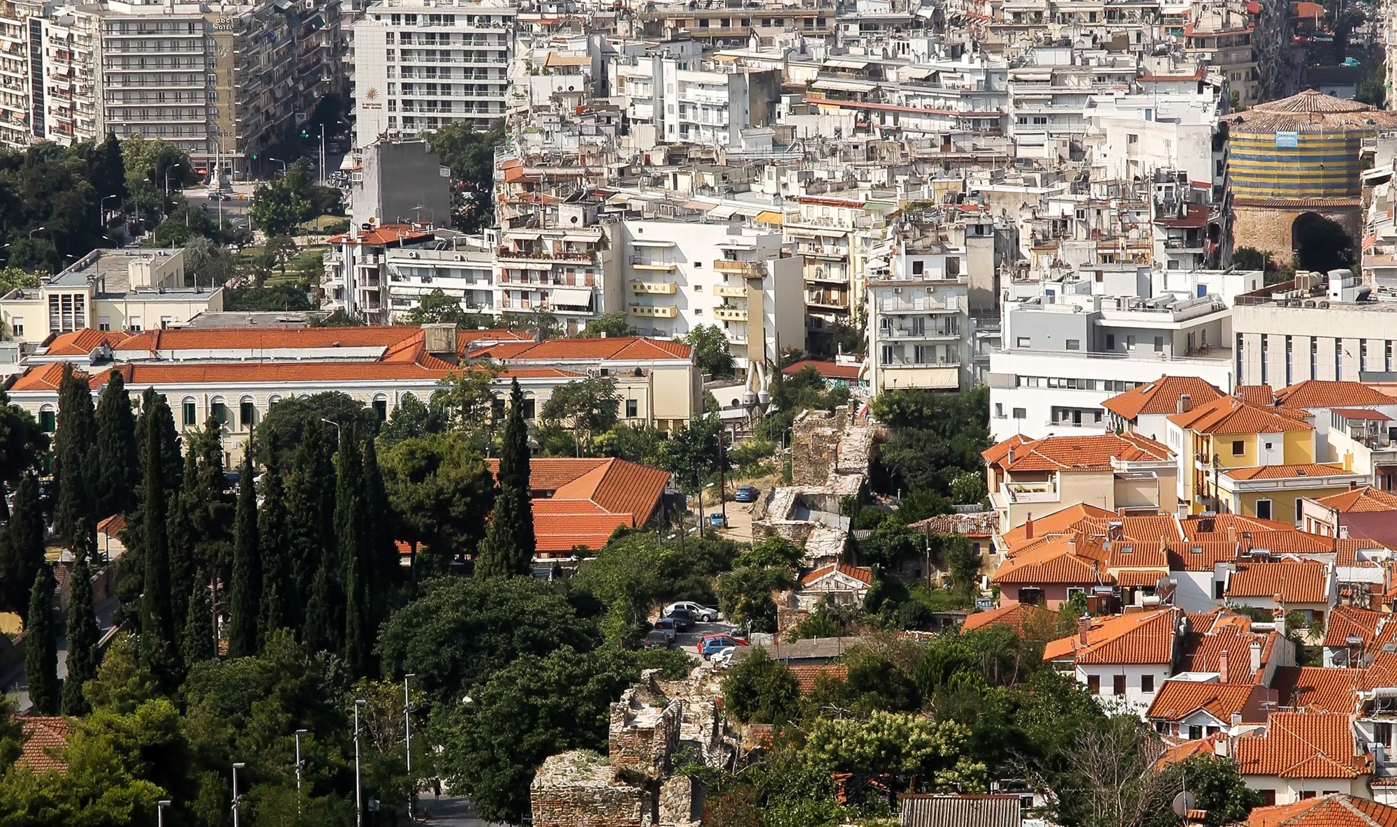 Η πραγματική αιτία της έλλειψης προσιτής κατοικίας στην Ελλάδα