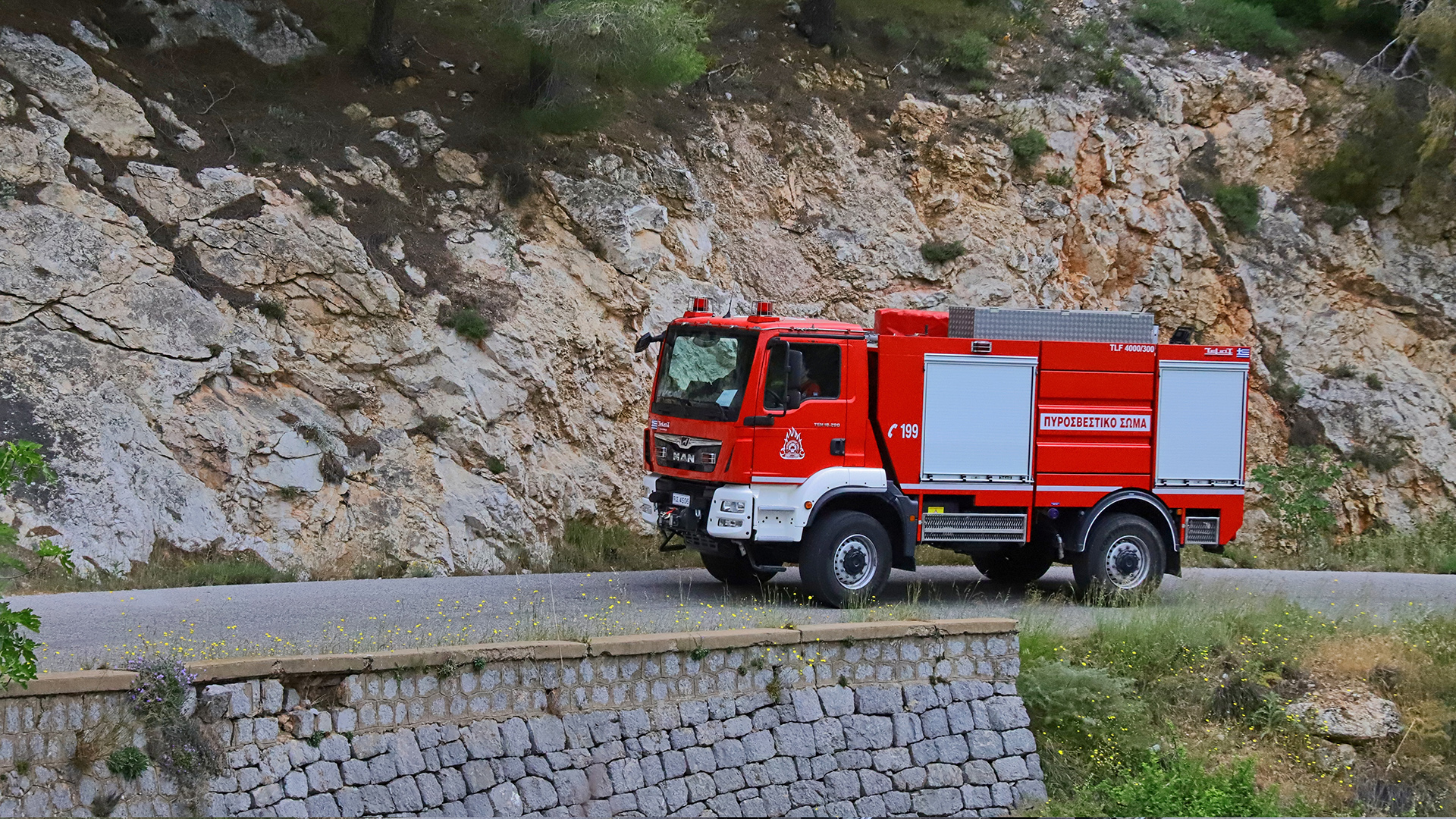 Καλάβρυτα: Νεκρός ανασύρθηκε 67χρονος Βρετανός στο φαράγγι του Βουραϊκού