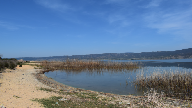 λίμνη-βόλβη-στα-χαμηλότερα-επίπεδα-τη-563267515