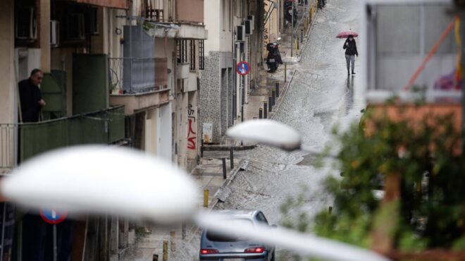 επεσε-κάτω-από-το-μηδέν-η-θερμοκρασία-σ-563316058